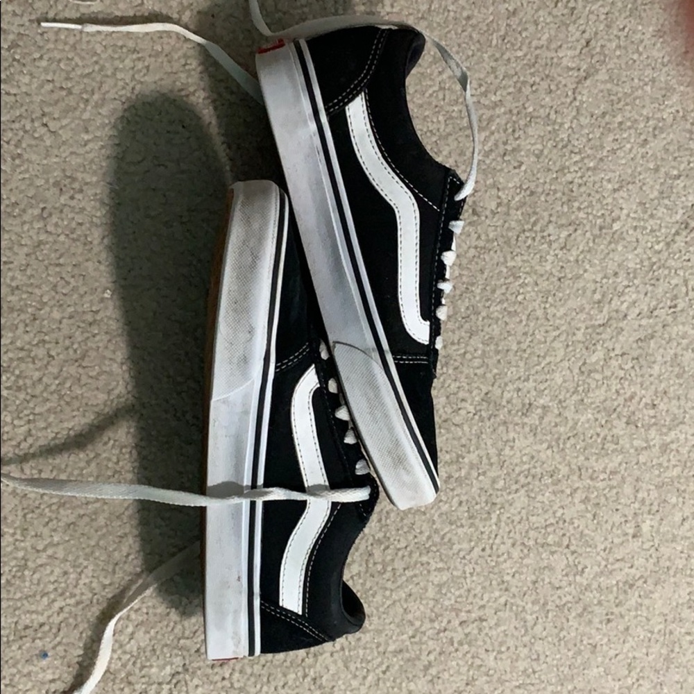 Vans - Picture 2 of 3
